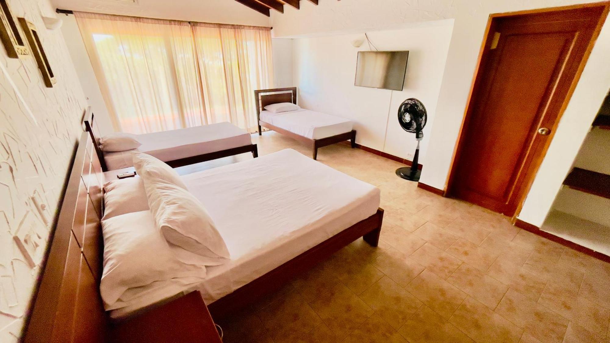 Loto Del Viento Hotel Cartago Exterior foto